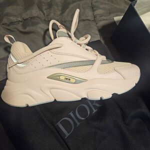 Dior Men's Pink Sneakers